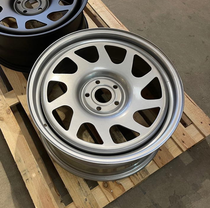 Navis – Chopper – Steel Wheels – 20″ – Silver Finish