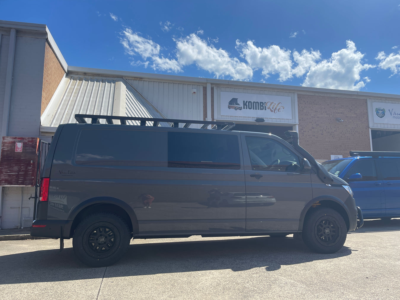 Transporter 4MOTION TDI450 LWB Adventure Van