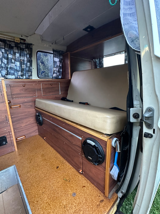 1988 VOLKSWAGEN TRANSPORTER SYNCRO WINDOW VAN