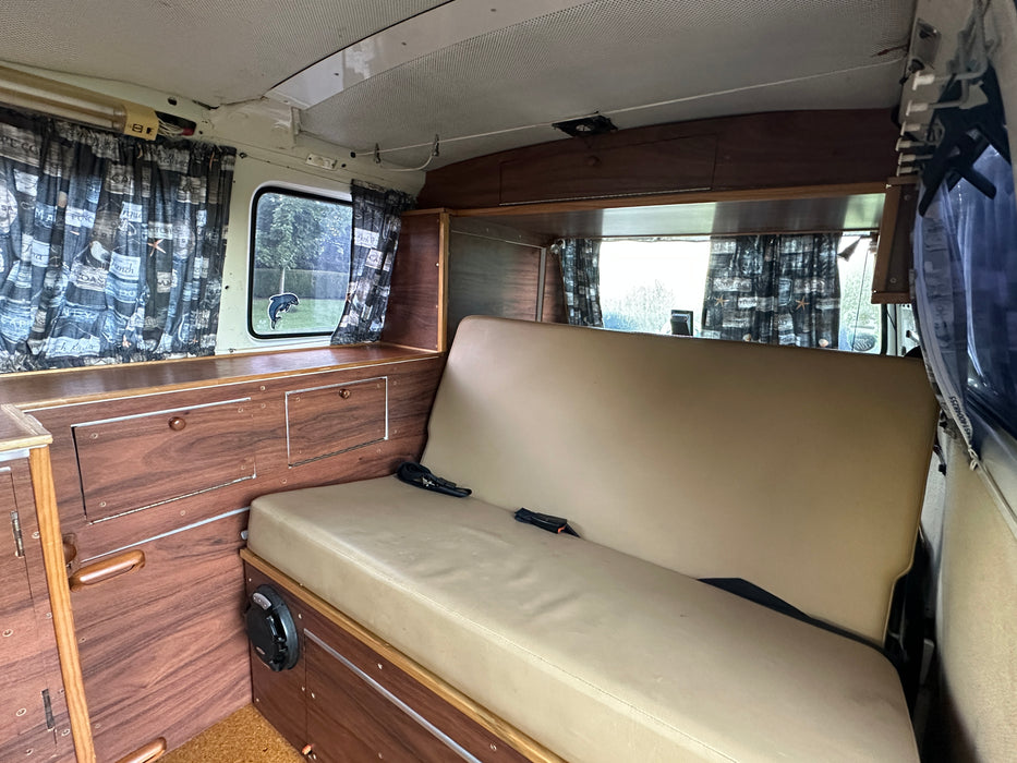 1988 VOLKSWAGEN TRANSPORTER SYNCRO WINDOW VAN