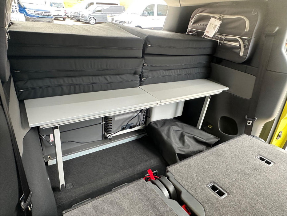 2025 VOLKSWAGEN ID BUZZ PRO SWB CANDY WHITE/POMELO YELLOW CAMPER - [DEMO]