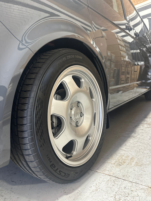 Kumho ECSTA Low Profile 20inch Tyre 255/45R20 105W PS71