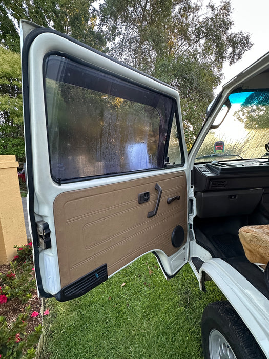 1988 VOLKSWAGEN TRANSPORTER SYNCRO WINDOW VAN