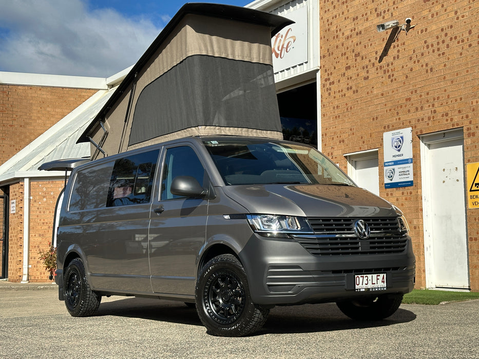 2024 VW TRANSPORTER TDI340 LWB T6.1 - MOJAVE BEIGE - [NEAR NEW]