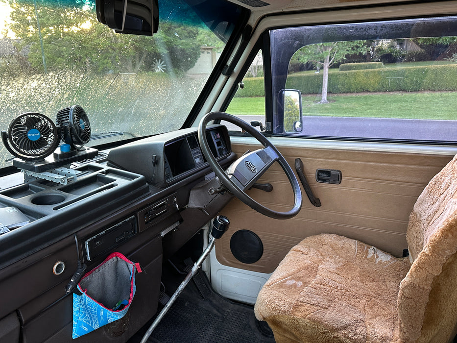 1988 VOLKSWAGEN TRANSPORTER SYNCRO WINDOW VAN