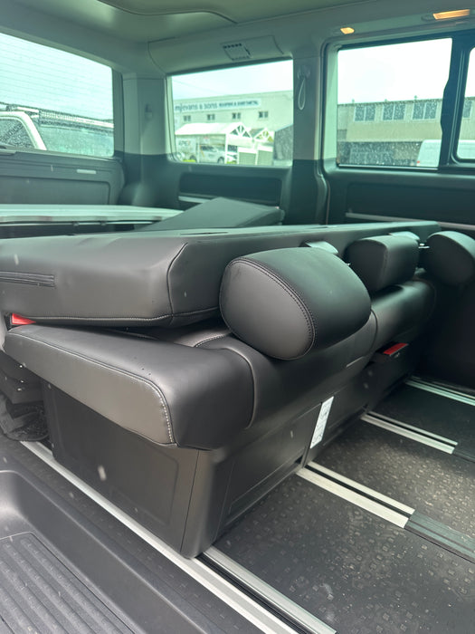 Multivan Triple Seat for Rail System