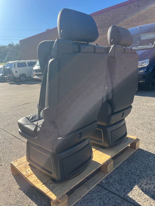 Multivan Single Captain's Chair for Rail System T6.1 Leather-Alcantara With Integrated Child Booster Seat -1