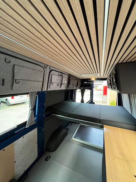 2025 VW CRAFTER 35 TDI410 MWB 4MOTION 3.88t  - DEEP OCEAN BLUE - [NEW] - OFF GRID CAMPER
