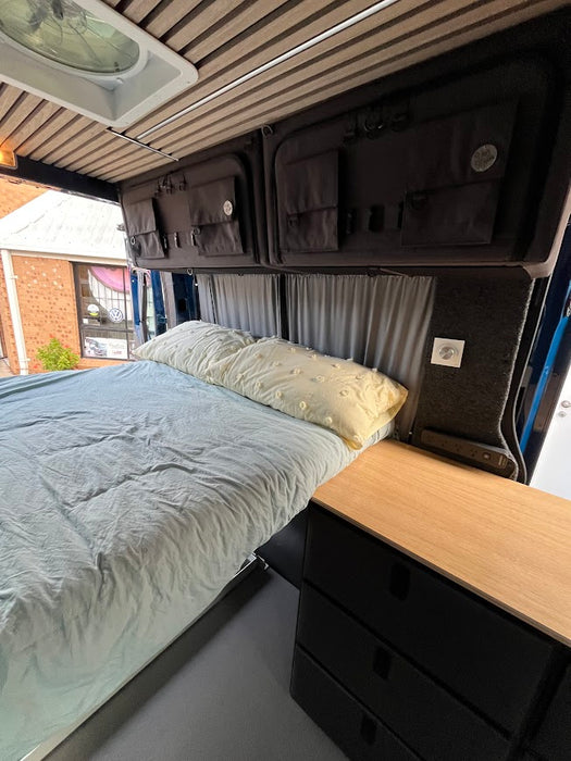 2025 VW CRAFTER 35 TDI410 MWB 4MOTION 3.88t  - DEEP OCEAN BLUE - [NEW] - OFF GRID CAMPER