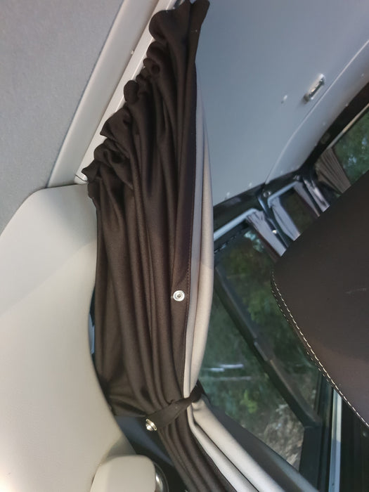 VW T5 / T6 / T6.1 Caravelle / Multivan Cab Partition Curtain