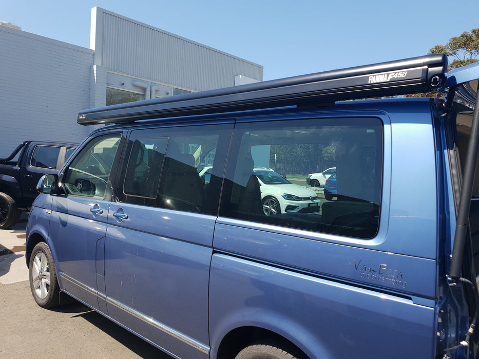 Fiamma 3.0m Awning on SWB Volkswagen Multivan
