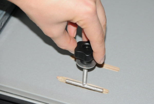 Fastening T-piece bolt for T5/T6 Rail System