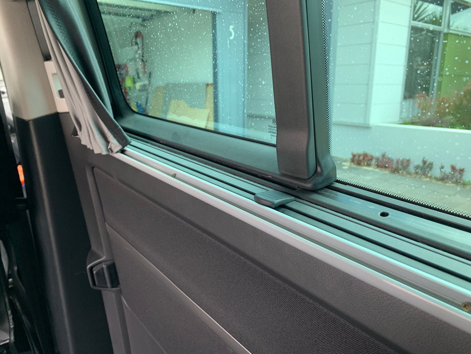 Sliding Door Camper Curtain for VW Multivan T5 & T6 & T6.1 - 1pc - RIGHT - Black Rail