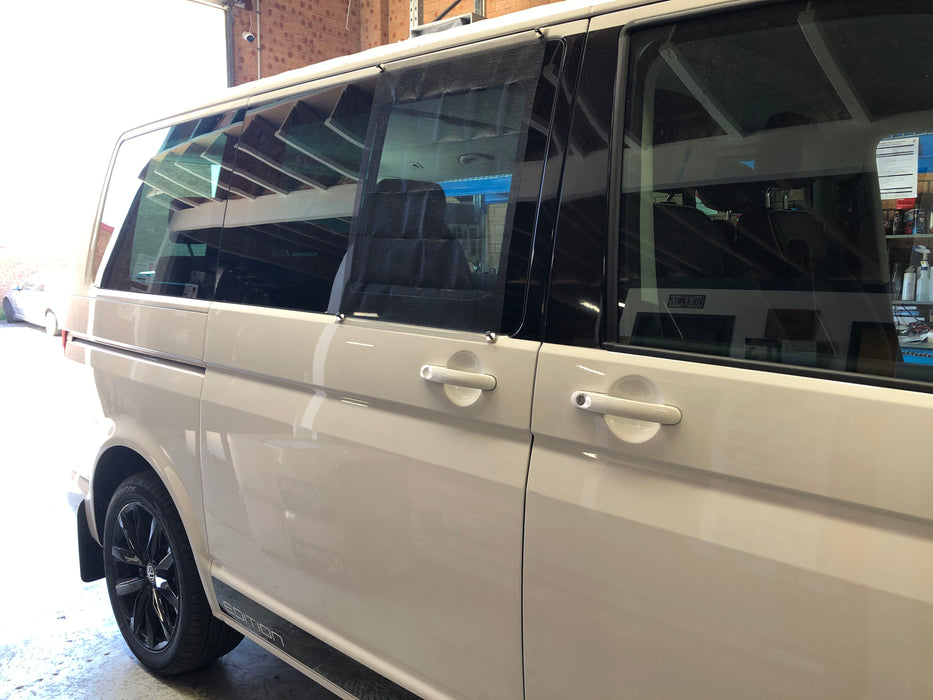Insect Screen for Side Window including 4 magnets VW T5, T6  Multivan, Transporter and Caravelle