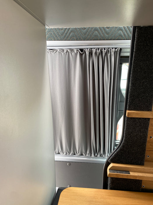 VW Crafter (2017-onwards) - 1pc Window Blackout Curtain - Left Sliding Door - Grey Rail