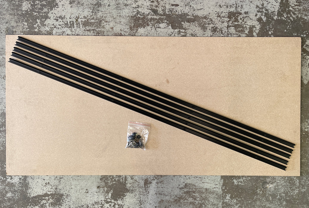 Straight Curtain Rail 140cm - Black